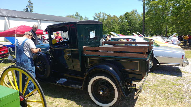 Illustration for article titled Went To A Little Car Show Today